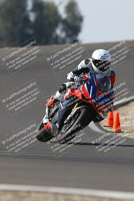 media/Nov-01-2025-TrackDaz (Sat) [[2b4d5192bc]]/C Group/1240pm (Turn 2 Outside)/